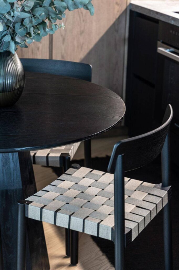FLAT-WHITE-GALLERY-12