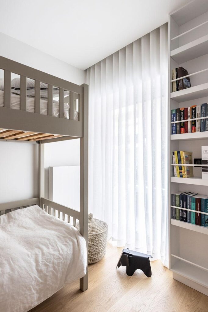 FLAT-WHITE-GALLERY-20