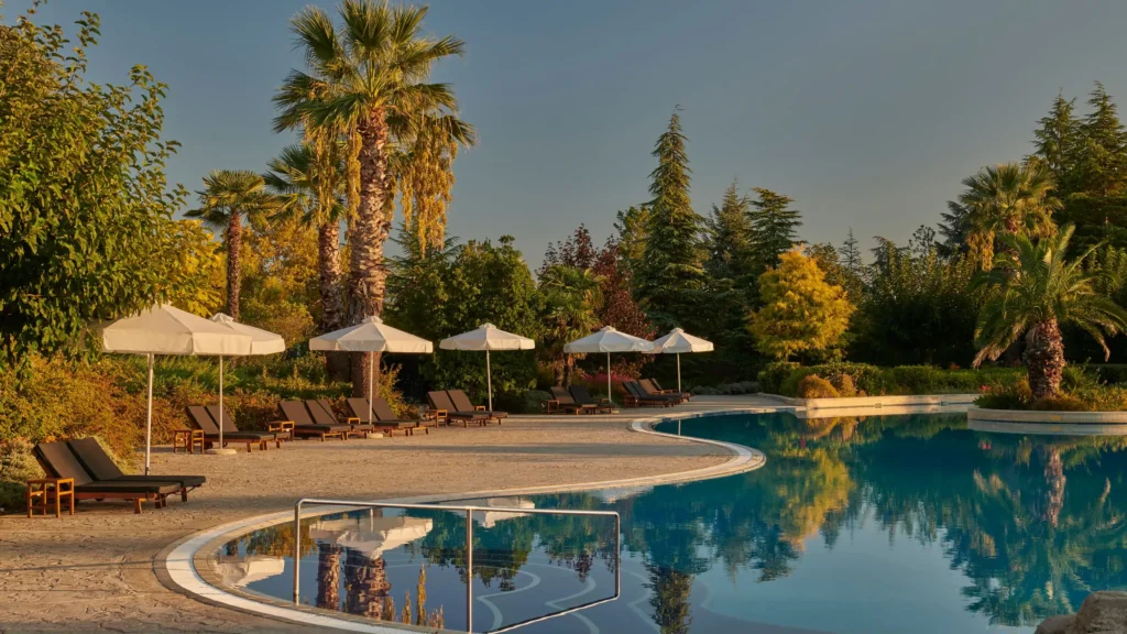Hyatt-Regency-Thessaloniki-P192-Poolside.16x9