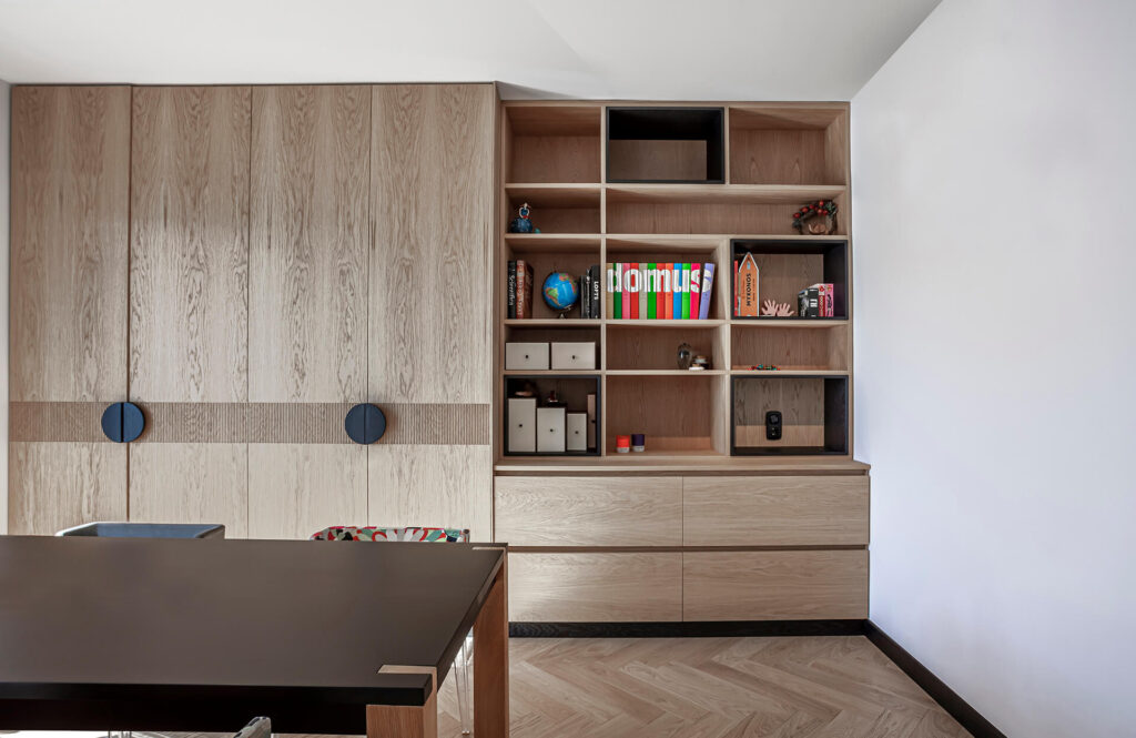 THE-BLACK-RIBBON-HOUSE-GALLERY-6